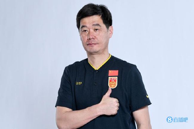 吴慷仁在2026年贡献了标志性的“毒性”脸孔。