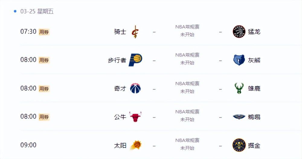 海报中，约翰·赵行迷失在键盘的世界，试图从中寻找失踪女儿的线索，电脑屏幕上铺天盖地的都是女儿社交网站的信息。