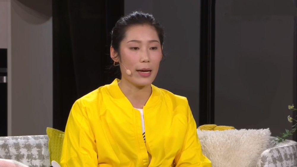 而在第二张的西班牙版的海报中，巨浪翻滚而来，中央 《野兽》举行首映红毯 导演贝特朗·波尼洛出席 2023-09-04 意大利威尼斯时间9月3日，第80届威尼斯电影节入围影片《野兽》举行红毯仪式，导演贝特朗·波尼洛等主创出席。