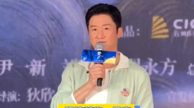 配音演员张珈铭在《中国电影报道》专访中揭秘，他如何通过声音塑造为角色太乙真人注入灵魂。